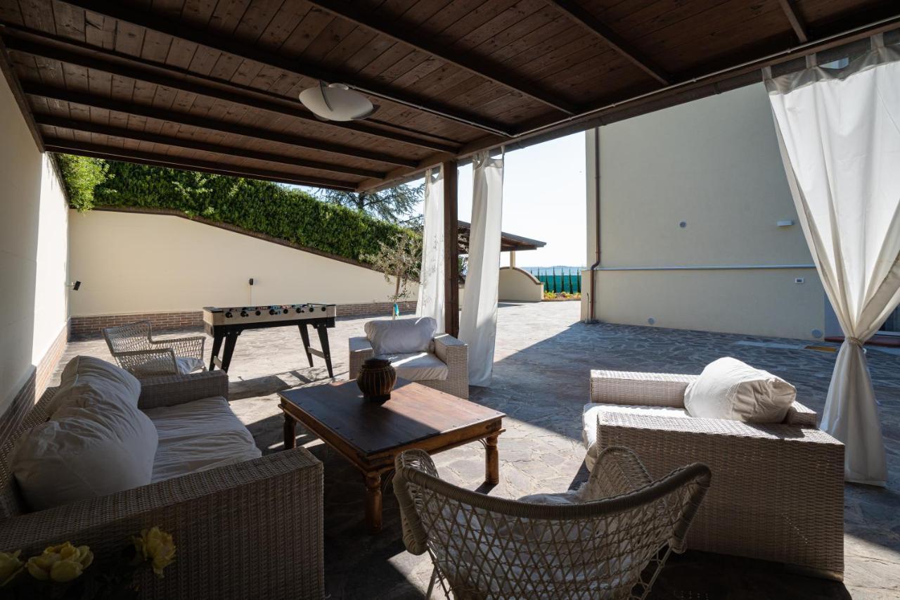 Tenuta Dei Franceschi Borgo Santa Maria 外观 照片